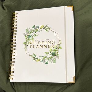 The Complete Wedding Planner Notebook - White with Green Leaf Wreath